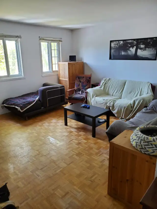 Grand 5 1/2 au cœur de Chomedey, Laval - Photo 2