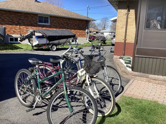 3 Adult Bicycles For Sale - Photo 4