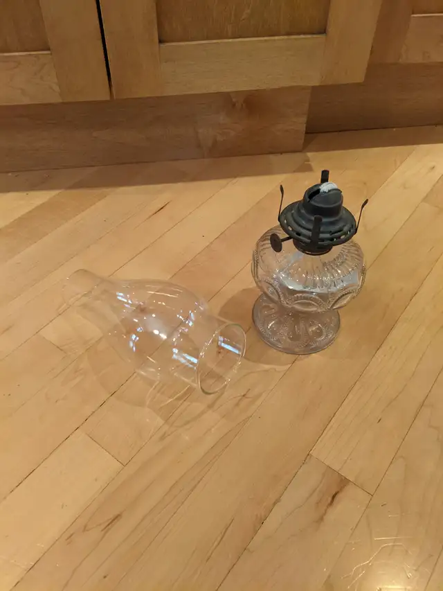 Gorgeous Zipper Pattern Oil Lamp Circa 1890 - Photo 3