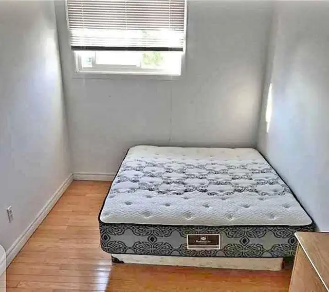 Queen King Mattress Toronto Delivery Today No Tax Offer - Photo 2