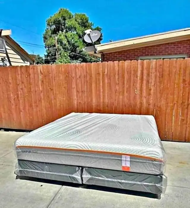 Queen King Mattress Toronto Delivery Today No Tax Offer - Photo 5