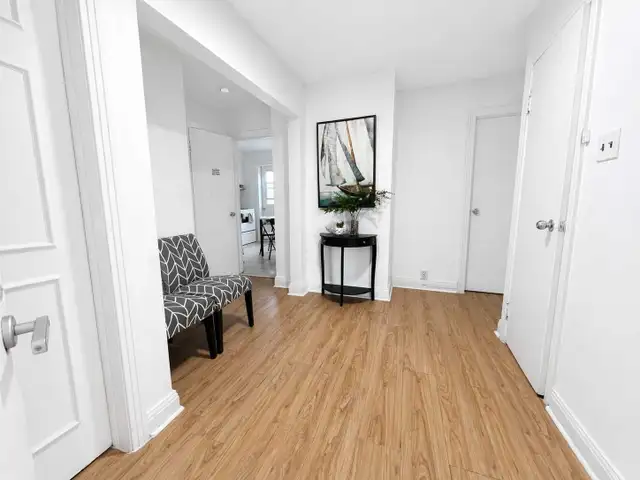 ROOM RENTALS/FURNISHED BEDROOMS FOR RENT/CHAMBRE MEUBLÉE A LOUER - Photo 2