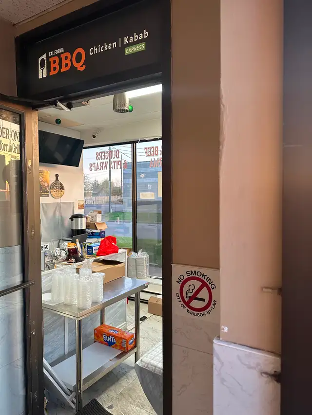 Take out restaurant - Photo 2