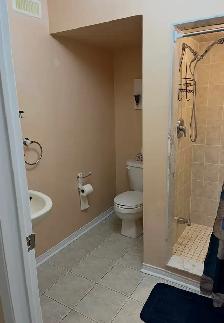 1 bedroom basement for rent - Photo 7