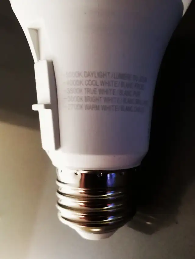 Brand New Voltage Adjustable LED Bulbs ( 2700K-5000K) - Photo 2