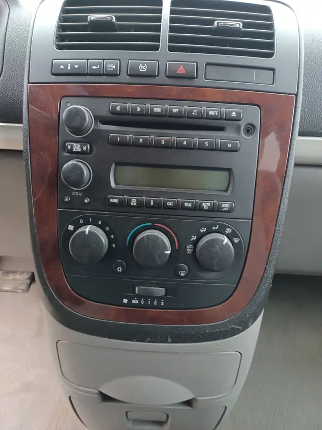 2008 Chevy Uplander 7 Pass. $1000 - Photo 6