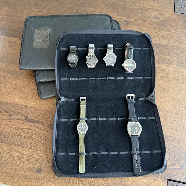Watch or Bracelet Folder Style Holder