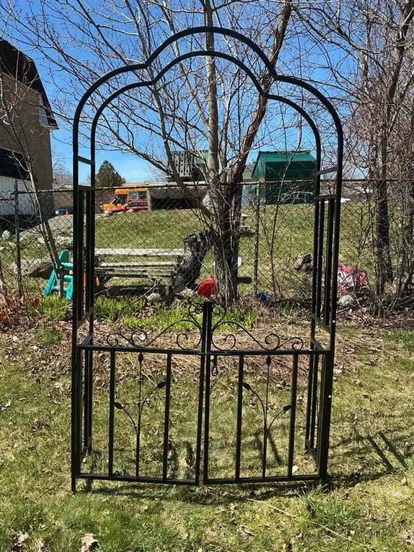 Traditional Iron Garden Arch with Gate!