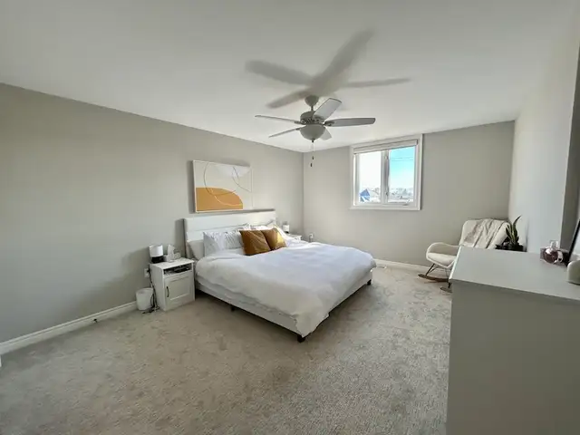 STUNNING 3 Bedroom Luxury Townhome in VINELAND! - Photo 14