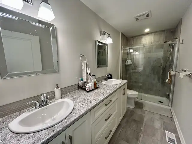 STUNNING 3 Bedroom Luxury Townhome in VINELAND! - Photo 16