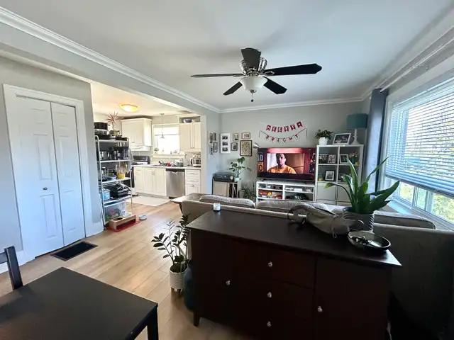 Main Floor Unit Located in Central Welland! - Photo 5