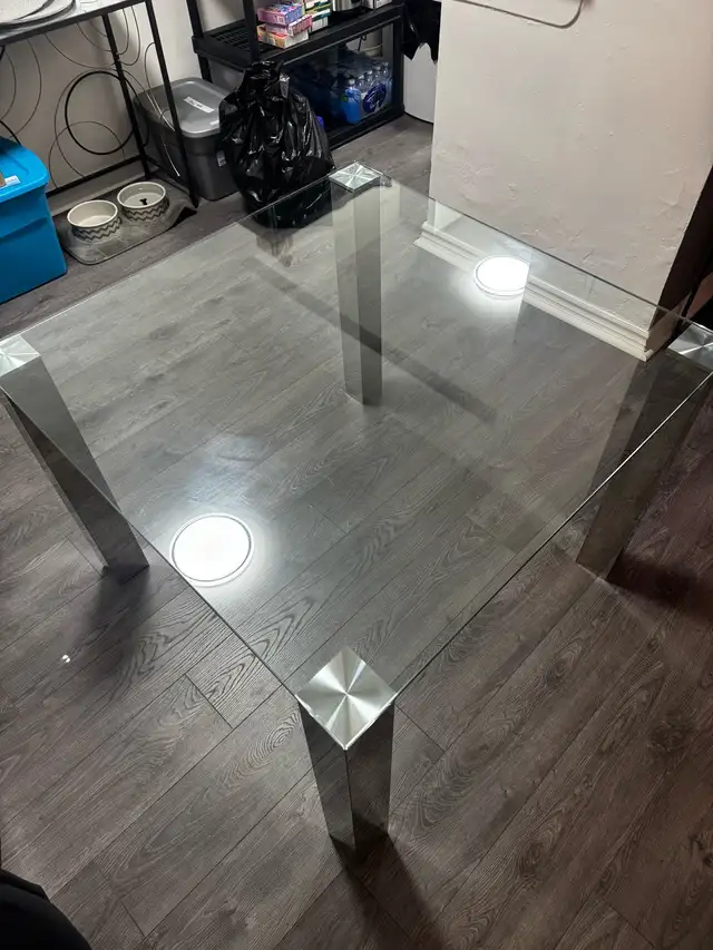 glass dinner table