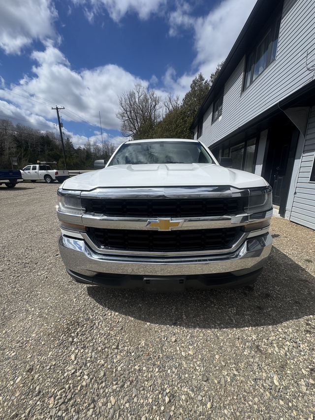 2018 Chevrolet Silverado 1500 Work Truck 8 FT BOX — CERTIFIED — - Photo 3