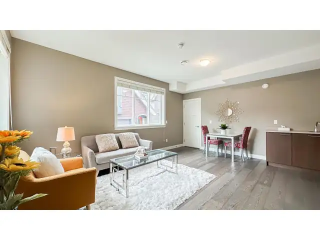 Clean and Beautiful 4 Bdrm large Townhome for Rent- South Surrey - Photo 10