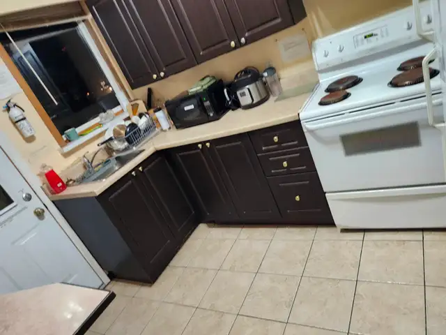 3 furnished rooms, 5 min. walk to UoW - Rankin Ave.student house - Photo 4