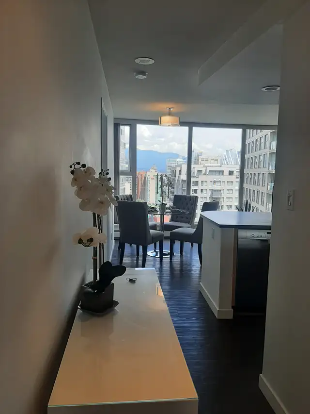 1 Bedroom Yaletown Furnished Condo - Photo 4