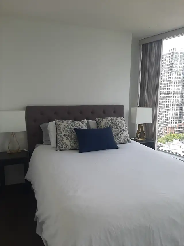 1 Bedroom Yaletown Furnished Condo - Photo 9