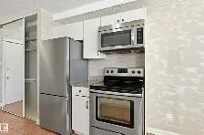 PRIME LOCATION - 3 bedroom townhouse - 14530 52 ST NW - Photo 6