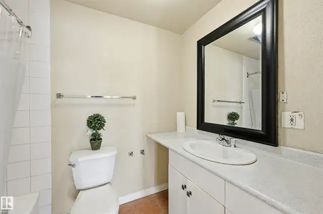 PRIME LOCATION - 3 bedroom townhouse - 14530 52 ST NW - Photo 8