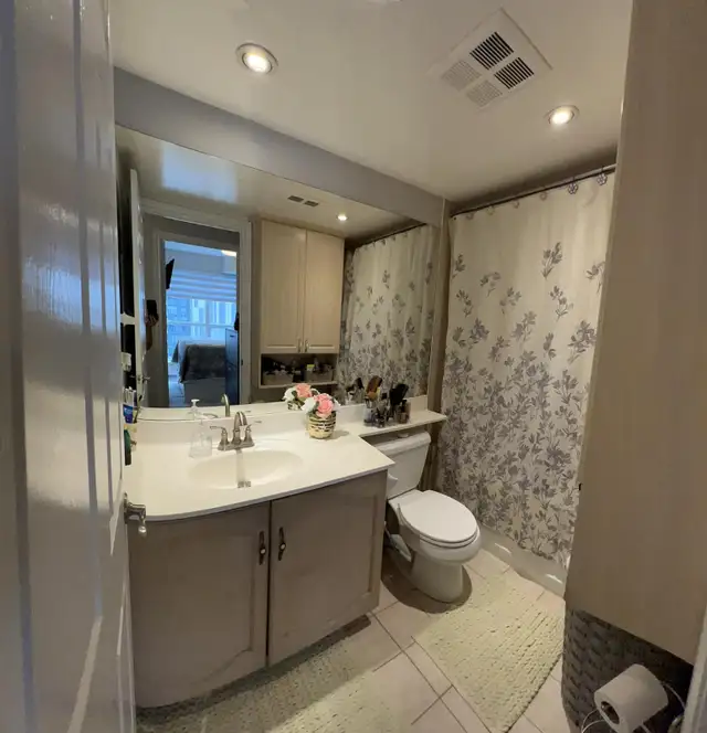 Accommodation, family environment, Furnished Den/Room, King/John - Photo 5