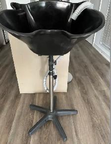 Portable hair washing sink