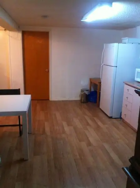 Available May 1st - All Female Student Dorm @Seneca(Newnham) - Photo 2