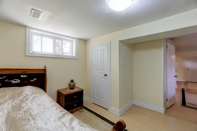 Move in ready private room is available in Scarborough - Photo 6