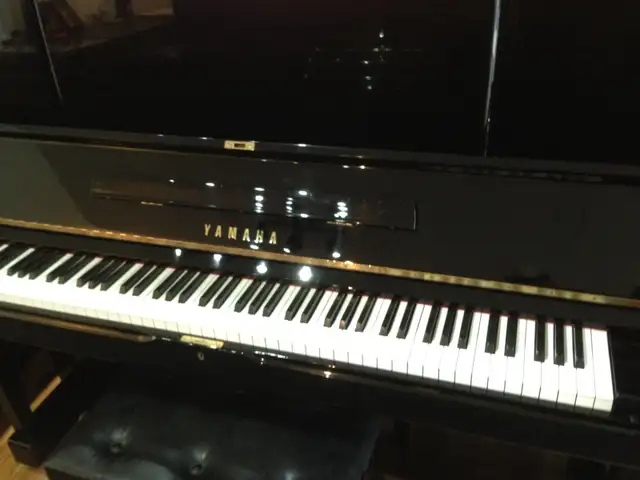 Great condition Yamaha U1, U3 pianos for sale - Photo 6