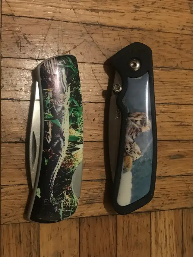 Lots Of Pocket Knives