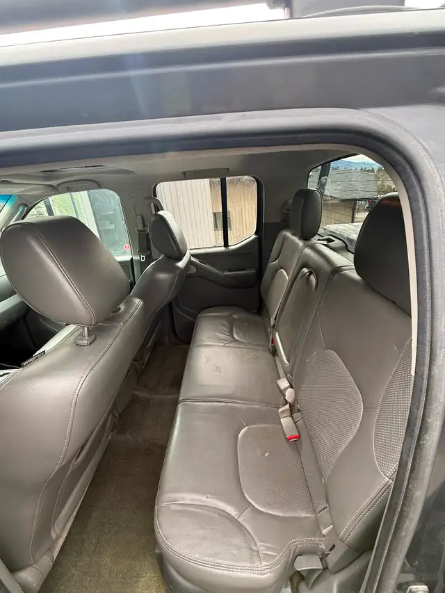 2011 Nissan Frontier Limited - Photo 10