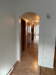 Verdun, Metro Lasalle, 4 1/2 -5 1/2, cours/stationnement