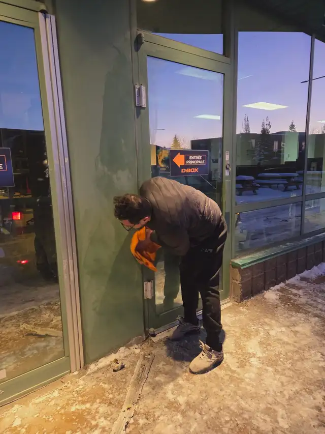 reparations Porte et fenêtre (rapide & professionnel) - Photo 4