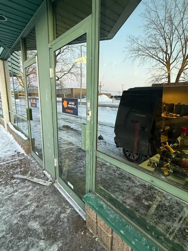 reparations Porte et fenêtre (rapide & professionnel) - Photo 6