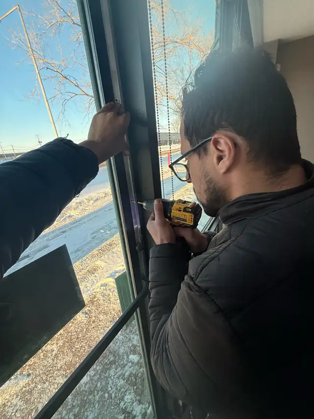 reparations Porte et fenêtre (rapide & professionnel) - Photo 7