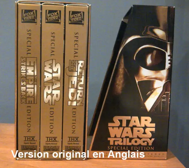 SÉRIE 3 FILMS ANGLAIS STAR WARS SUR VHS DANS BOITE CADEAU $10.00