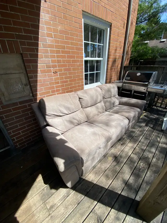 Reclining Sofa - Photo 2