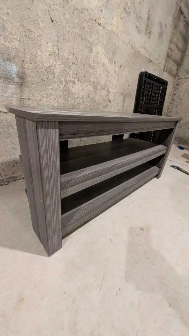 Meuble TV en coin (ou pas!)