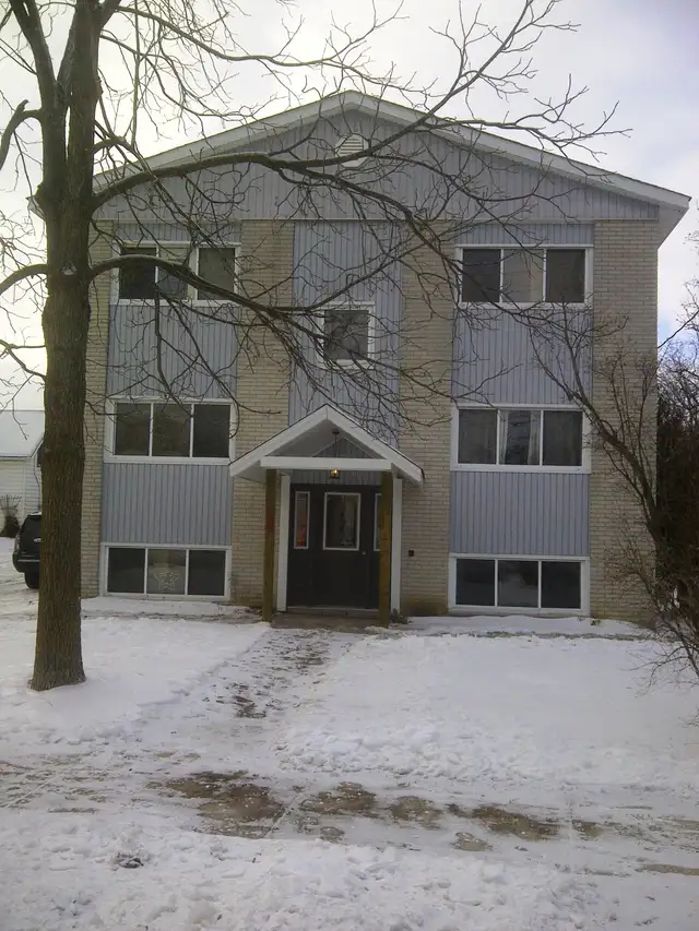 Campbellford Seniors 2 Bdrm Apt avail NOW all-inclusive  $1800