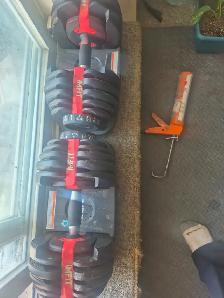 Adjustable dumbbells 5lbs to 52.5lbs
