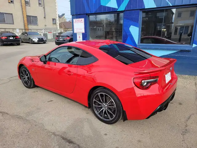 ​2017 Toyota 86 - 6-Speed Manual - Ceramic Coated - Meticulous - Photo 2
