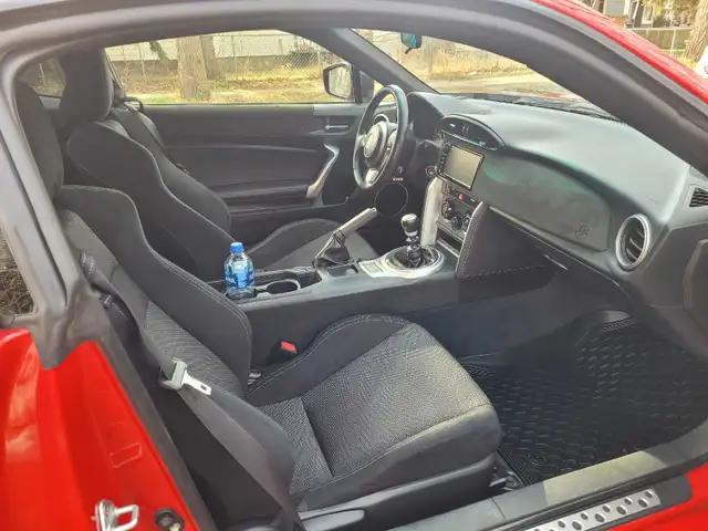 ​2017 Toyota 86 - 6-Speed Manual - Ceramic Coated - Meticulous - Photo 7