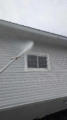 pressure washing - Photo 2