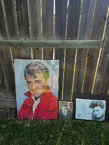 Elvis Memorabilia Selling as a lot