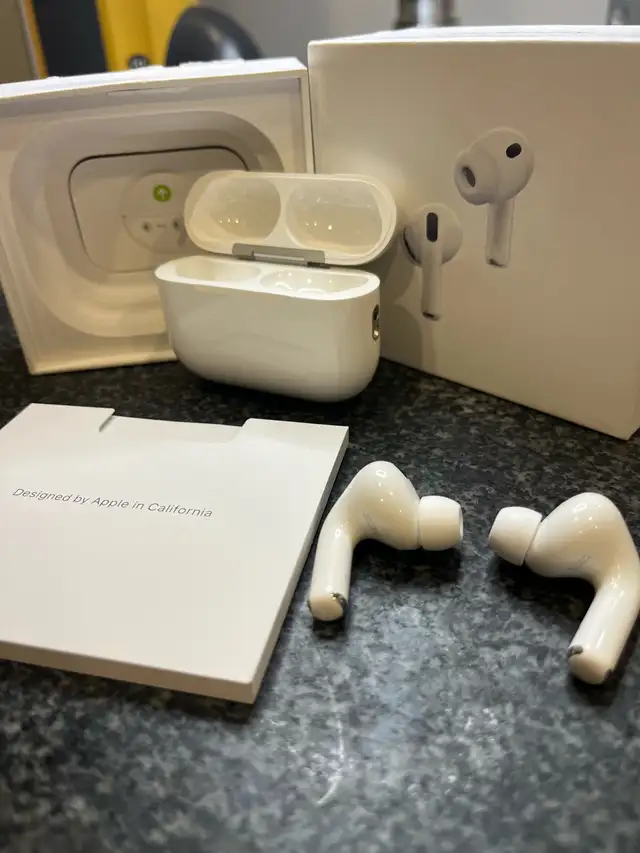 Apple AirPods 3rd Generation - Photo 2