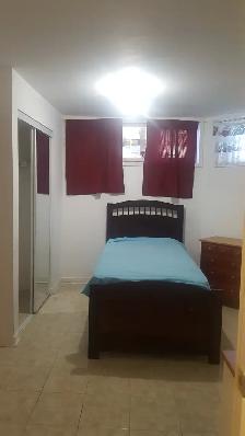 Immediately-Private room, females only, near Centennial College