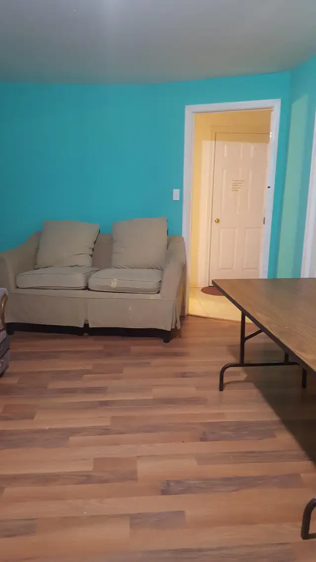 Immediately-Private room, females only, weekly, monthly