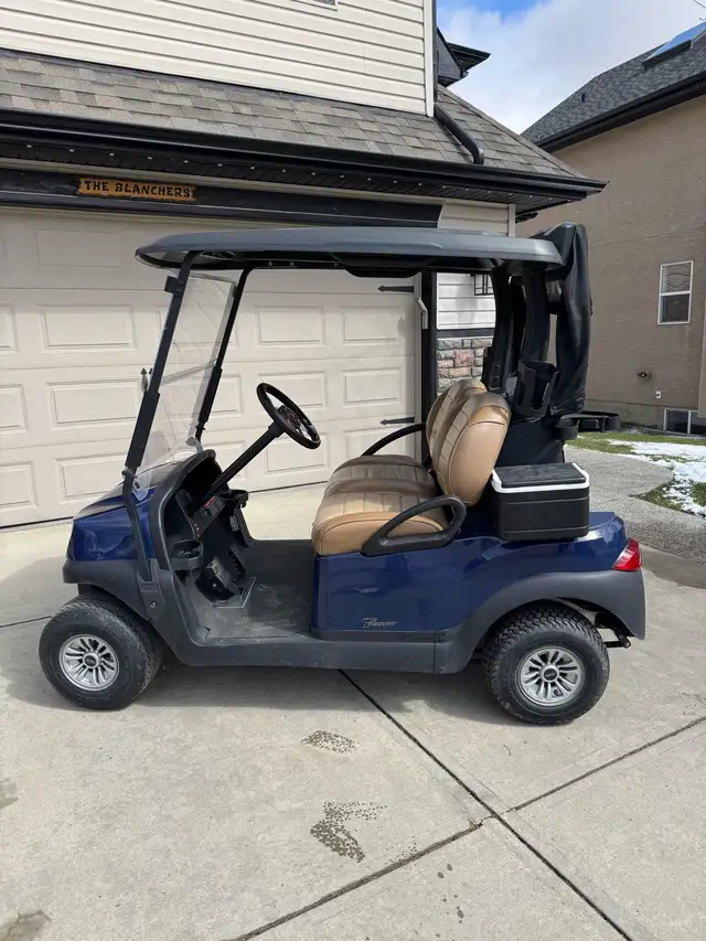 2022 Club Car Precedent gas golf cart - Photo 2