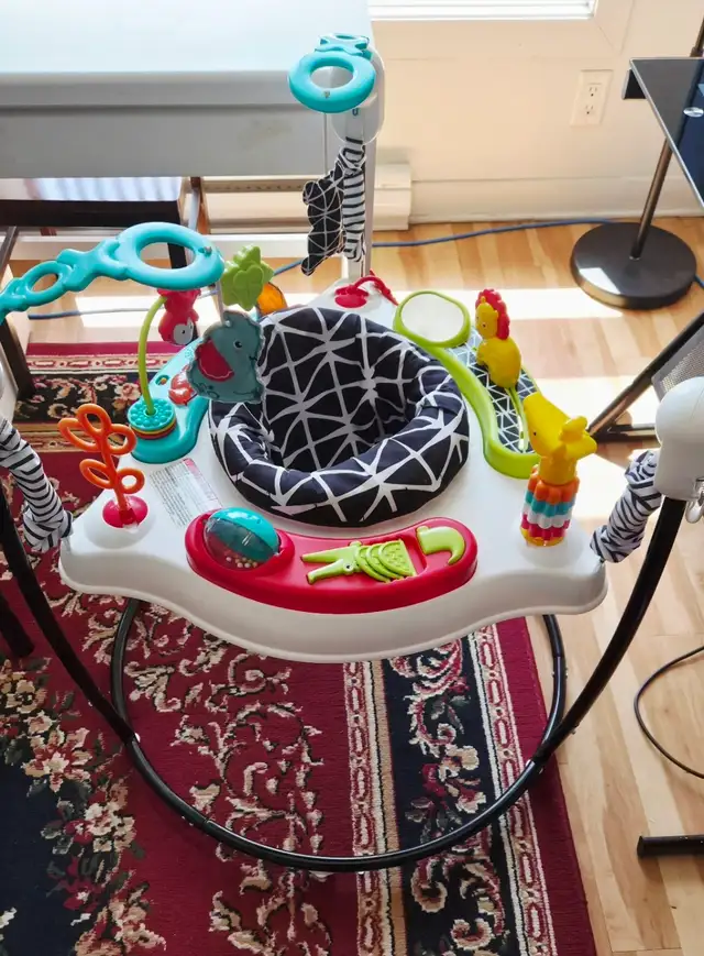 Sauteuse pour bébé(40$):438-994-8929 - Photo 2