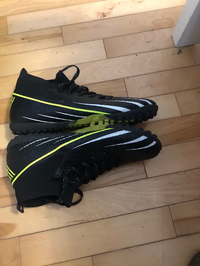 soulier de soccer pour homme 10 1/2 - Photo 3