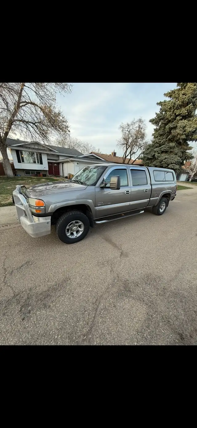 2007 LBZ duramax 2500 with canopy - Photo 2